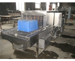 Turnover basket cleaning machine